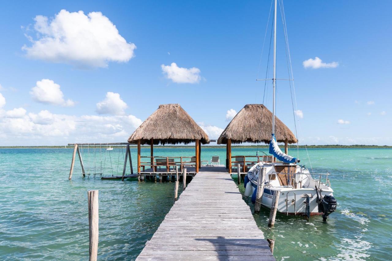 Lagoon Front Hut: Daily Cleaning, Bikes & Kayaks! 巴卡拉尔 外观 照片