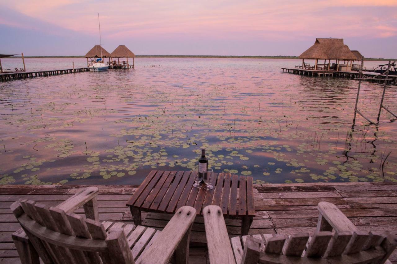Lagoon Front Hut: Daily Cleaning, Bikes & Kayaks! 巴卡拉尔 外观 照片